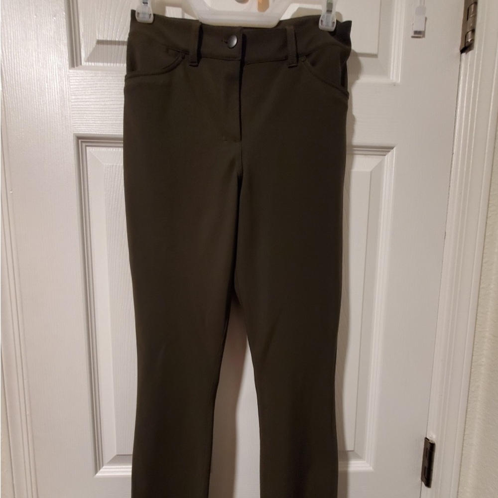 Olive Green slim fit, high rise pant
